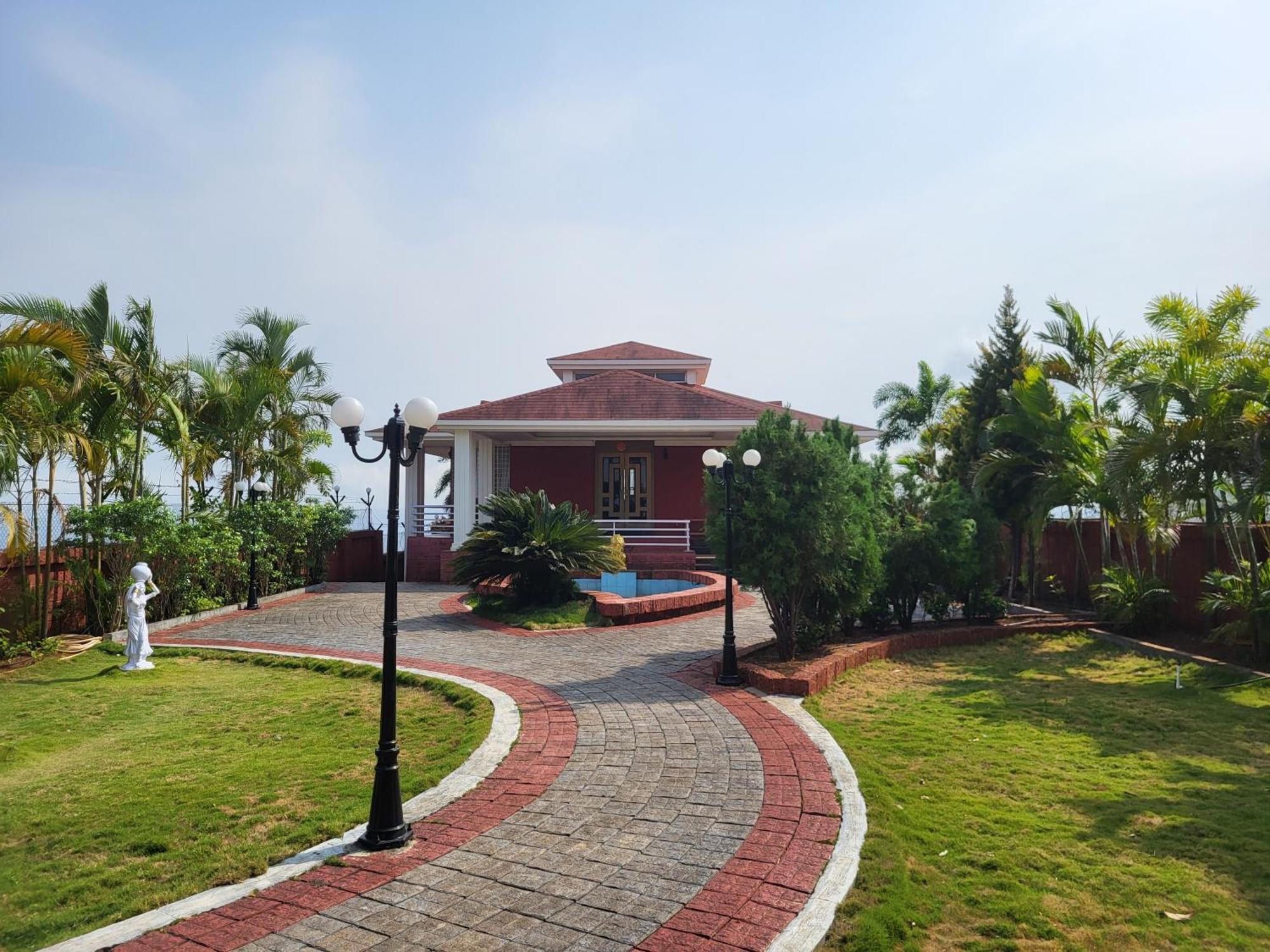Paras Holiday Home 萨塔拉 外观 照片