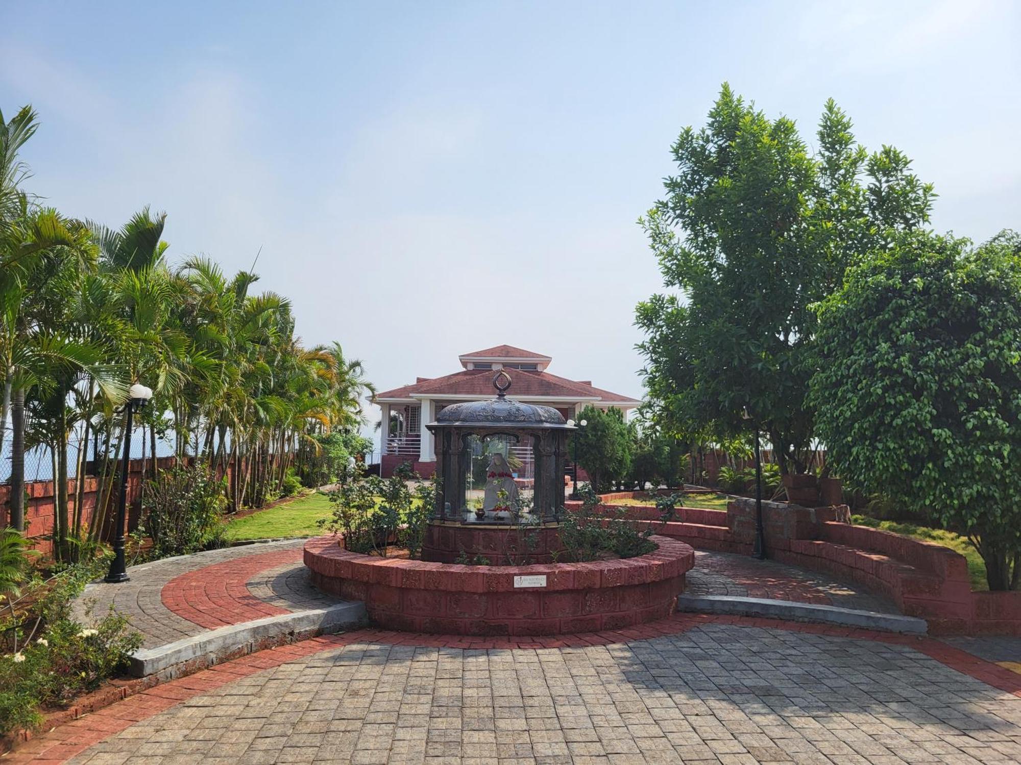 Paras Holiday Home 萨塔拉 外观 照片