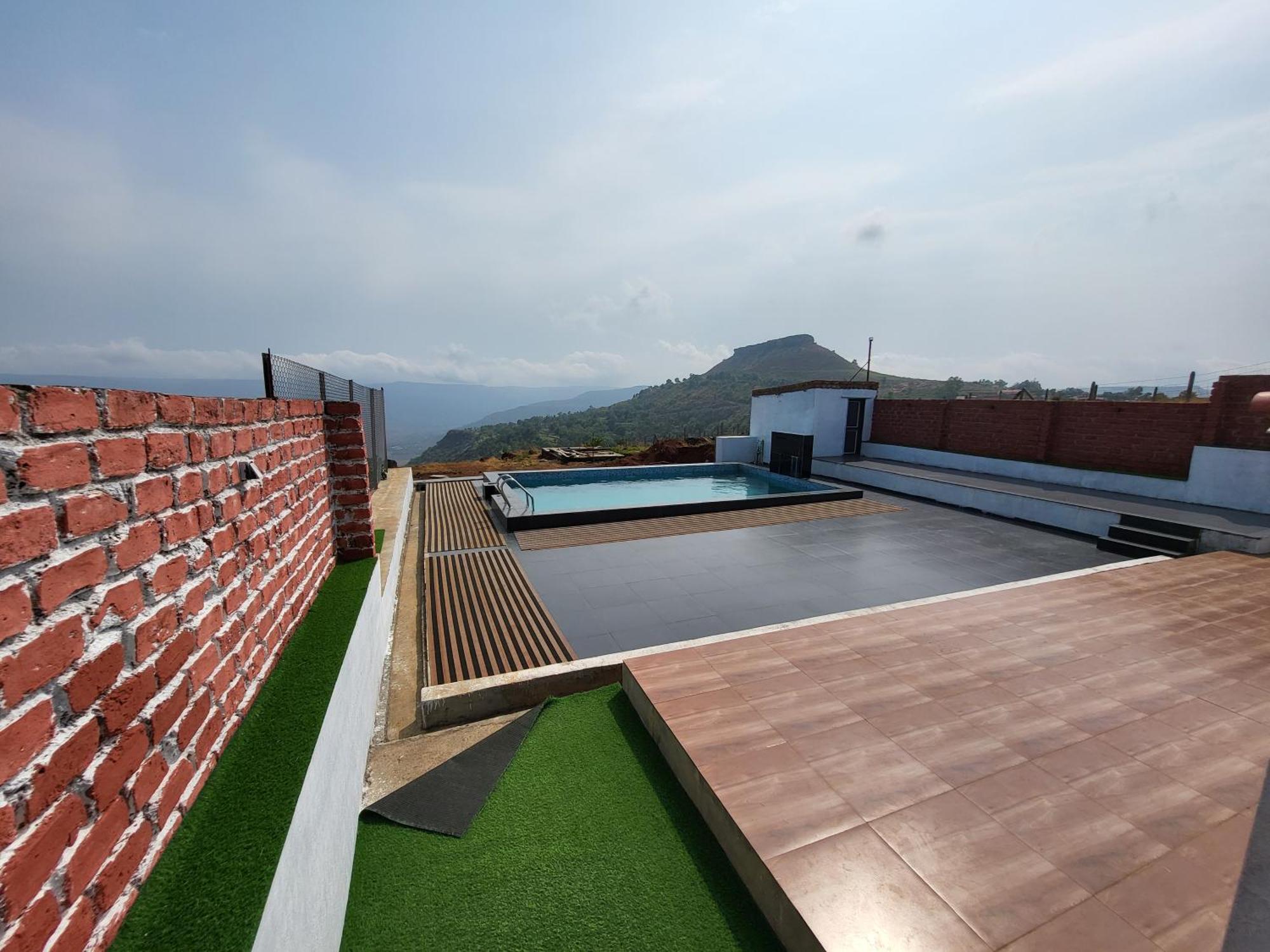 Paras Holiday Home 萨塔拉 外观 照片